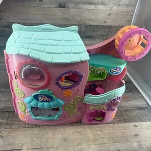 Littlest Pet Shop Tail Waggin Fitness Club Playset House 2007 Playhouse Only